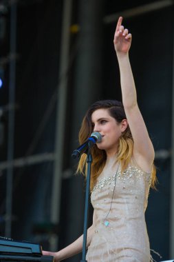 Vali Balosu - Konserde Echosmith