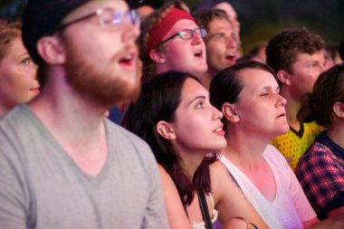 Eaux Claires Festivali - Geceleri kalabalık