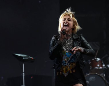 Vali Balosu - Konserde Phanotgram