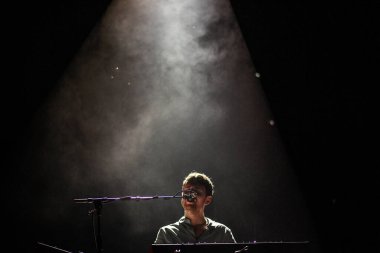 Vali Balosu - James Blake konserde