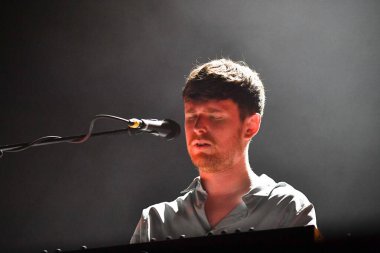 Vali Balosu - James Blake konserde