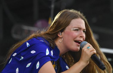 Vali Balosu - Maggie Rogers konserde