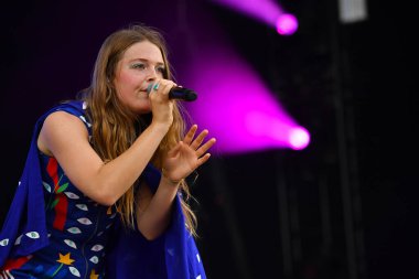 Vali Balosu - Maggie Rogers konserde