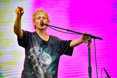 Vali Balosu - Konserde Gölet