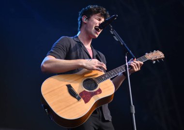 Vali Balosu - Shawn Mendes konserde