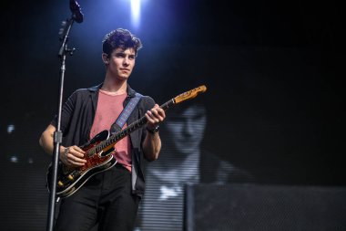 Vali Balosu - Shawn Mendes konserde