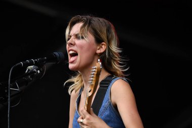 Vali Balosu - Wolf Alice konserde
