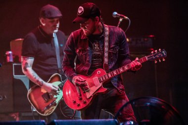 Vali Balosu - Gaslight Marşı Konserde