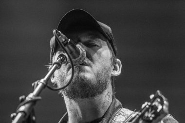 Vali Balosu - Gaslight Marşı Konserde