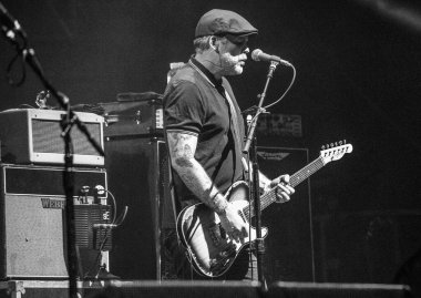 Vali Balosu - Gaslight Marşı Konserde