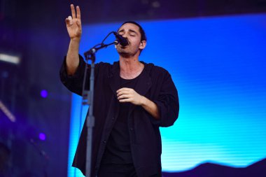 Vali Balosu - Yerel halk konserde