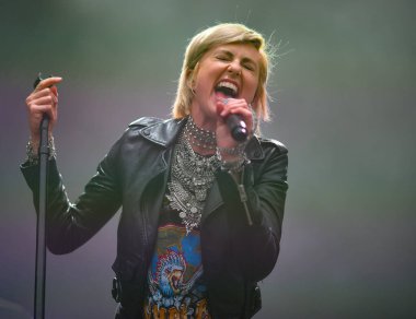 Vali Balosu - Konserde Phanotgram