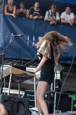 Newport Halk Festivali - Konserde ilk yardım çantası