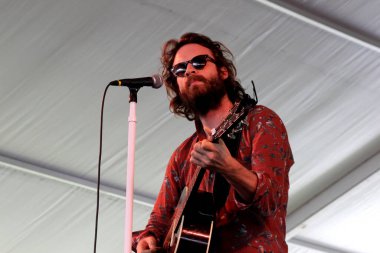 Newport Halk Festivali - Peder John Misty konserde