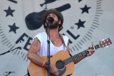 Newport Halk Festivali - Langhorne Slim konserde