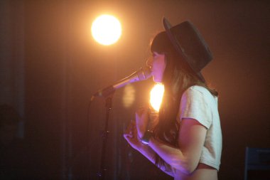 SXSW - Foxes - Louisa Rose Allen konserde