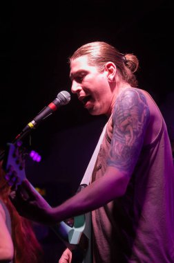 Mowglis 'ler bir SXSW özel gündüz partisinde konserde.