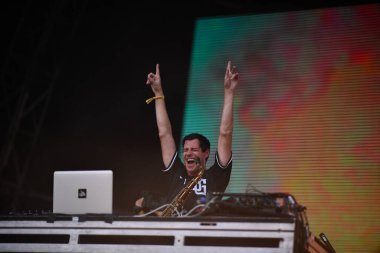 The Meadows - Big Gigantic konserde