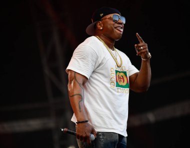 Meadows - LL Cool J konserinde