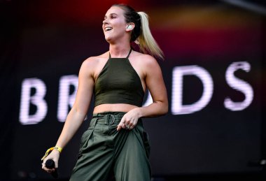 Meadows - Kuluçkaya yatar