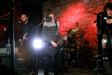 Catfish ve Bottlemen, Bowery Electric 'te özel bir seans çekiyorlar.