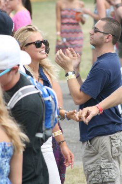 Dave Matthews Grup Karavan Kalabalığı Moda