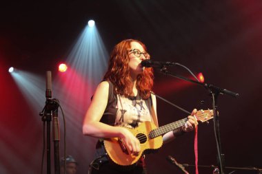 Ingrid Michaelson, New York 'taki Best Buy Tiyatrosu' nda konser veriyor.