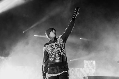 21 pilot New York 'taki Hammerstein Balo Salonu' nda konser veriyor.