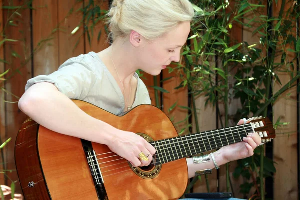 stock image Laura Marling performing at a private session in New York