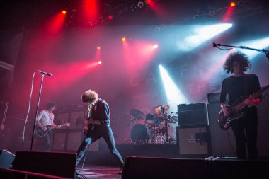 Catfish ve Bottlemen, New York 'taki Terminal 5' te konserdeler.