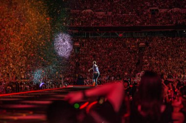 Miami 'deki Hard Rock Stadyumunda konserde Coldplay