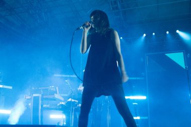 New York 'taki Central Parl Summerstage' dan konserde chvrches