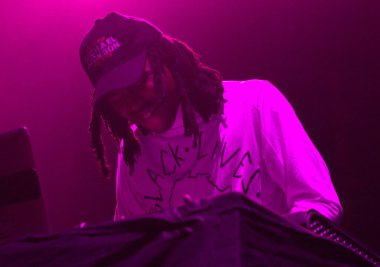 Blood Orange - Dev Hynes Hammerstein Balo Salonu 'nda konser verdi