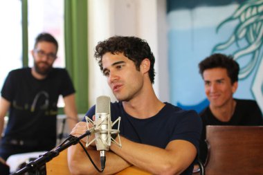 Bilgisayar Oyunları - Darren ve Chuck Criss Brooklyn 'de bir oturum çektiler