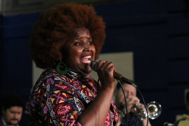 The Izdırap Brooklyn 'de konserde