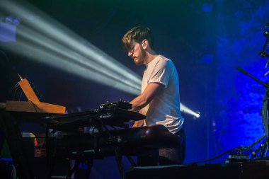 New York 'taki Terminal 5' te konserde taylar