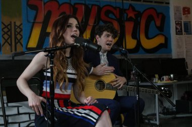 Echosmith Brooklyn 'de bir film çekiyor.