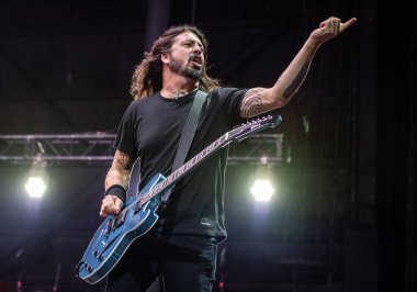 Foo Fighters New York 'ta konser veriyor.