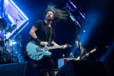 Foo Fighters New York 'ta konser veriyor.