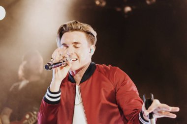 Jesse McCartney New York 'taki Irving PLaza konserinde