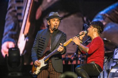 PNC Banka Sanat Merkezi 'nde konserde seyahat