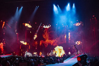 Metallica, James Hetfield ve Lars Ulrich konserde