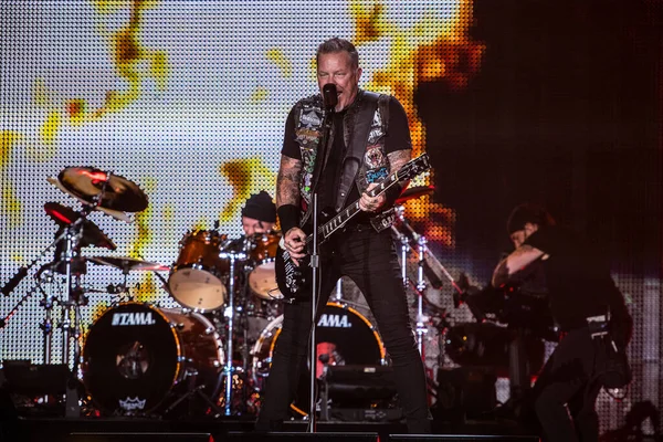 Metallica James Hetfield Dan Lars Ulrich Dalam Konser — Stok Foto