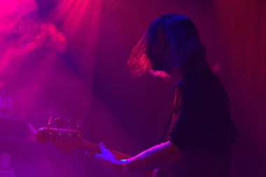 Kevin Devine New York 'taki Le Poisson Rouge konserinde