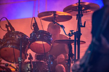 Janes Addiction, Asbury Park, New Jersey 'deki Stone Pony' de konser veriyor.