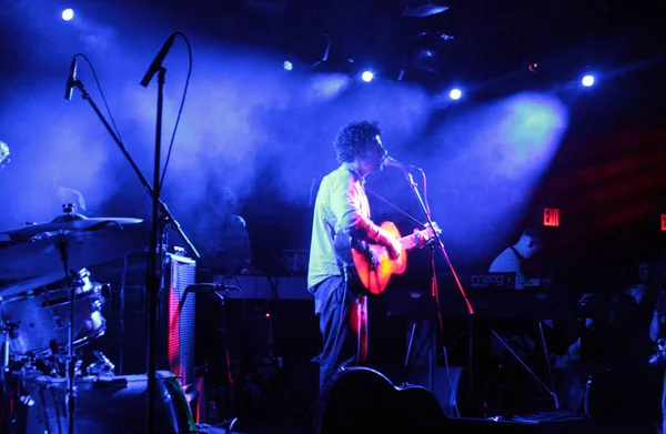 Junip Jose Gonzalez Bei Einem Konzert Poisson Rouge New York — Stockfoto