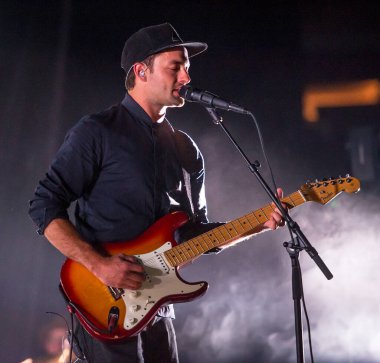 Phantogram - Sarah Barthel ve Josh Carter New York 'taki Madison Square Garden' da konser verdiler