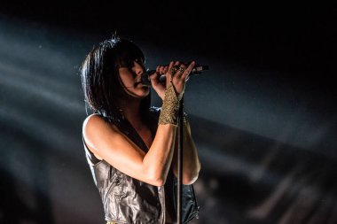 Phantogram - Sarah Barthel ve Josh Carter New York 'taki Madison Square Garden' da konser verdiler