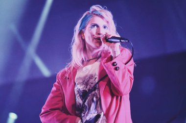 Brooklyn 'deki Barclays Center' dan Paramore konserinde