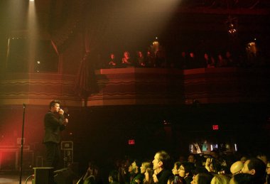 Rick Astley, New York Webster Hall 'da konser verdi.